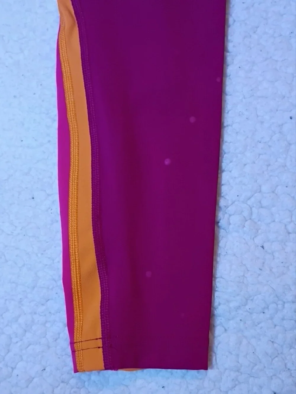 High-Rise Colorblock Active Leggings in Burgundy, Pink &‎ Yellow